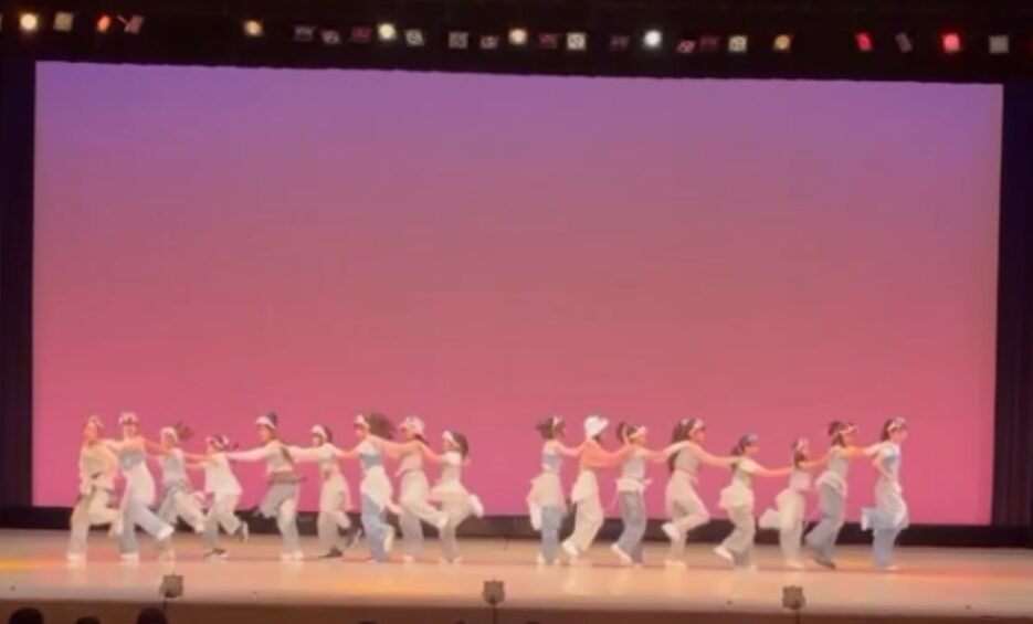 KIDS COVER DANCE　GIRLS（小5～小6）